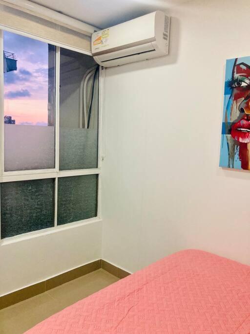 Luxury Apartamento Ubicacion Central Y Piscina. Cartagena Luaran gambar