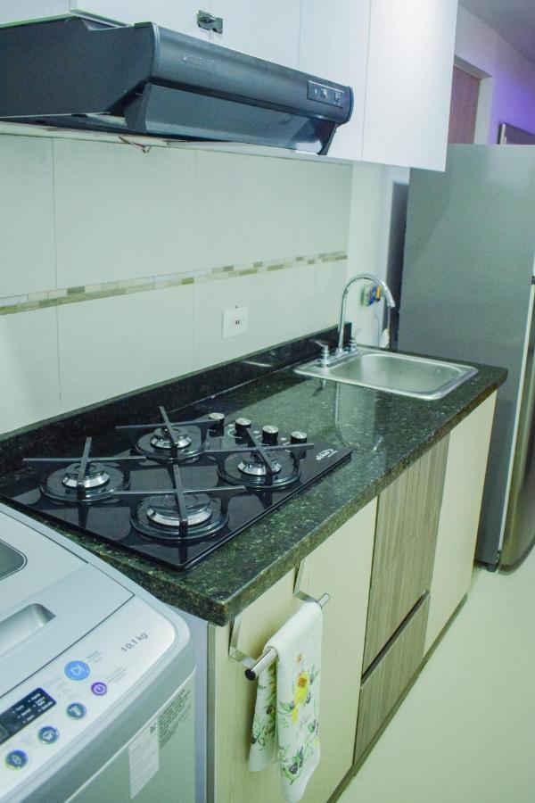 Luxury Apartamento Ubicacion Central Y Piscina. Cartagena Luaran gambar